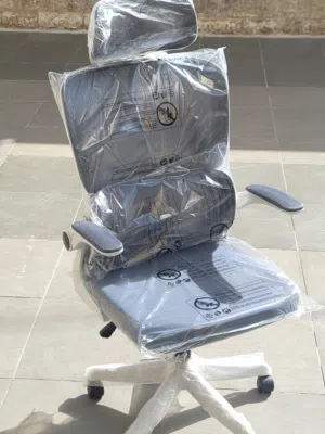 كرسي مكتبي طبي مستورد داعم لقطنية الظهر مع ايدي قلابة يتحمل جميع الاوزان وباقل سعر بالمملكة