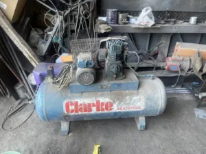 Air compressor