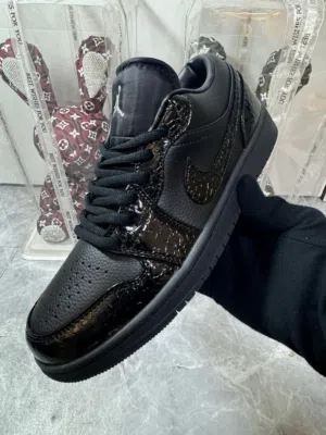 Air Jordan 1 Low "Black Croc" 36-45 AVAILABLE