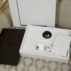 MacBook Air 2025 M4 16 RAM like NEW