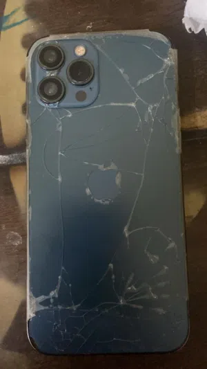 iPhone12 Promax للبدل بأيفون 12 العادي