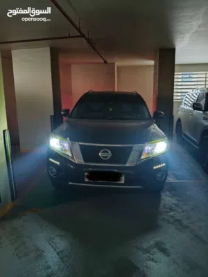 Nissan pathfinder 2016 gcc