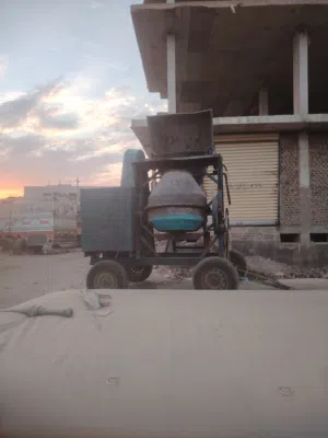 خلاط و رافعة خرسانة دمبر