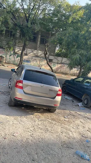 سكودا-سبيس-باك-14-عل-حرق