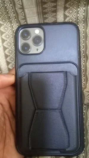 Apple iPhone 11 Pro 256 GB in Al Batinah