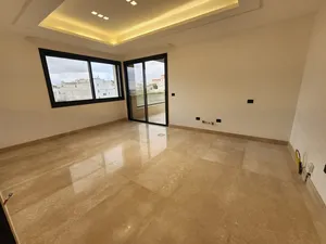 شقة فاخرة للبيع في منطقة الظهير - ref : 14487