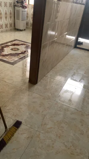 بيت للبيع 50 متر نظيف في الكاظمية الثانية (شاطئ التاجي) طابق ونصف