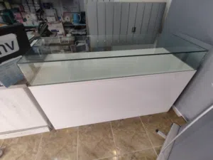 Store counter ,Shop counter table with display case, واجهة المتجر والطاولة,اثاث و مستلزمات محل