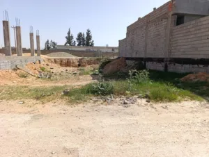 ارض للبيع كزيوني السعر يزيد مع مرور وقت طويل واسال على الجهة