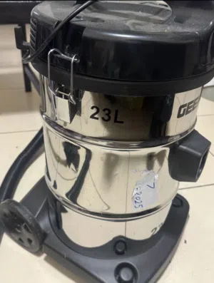 Geepas Vacuum Cleaner 23L (Never used)