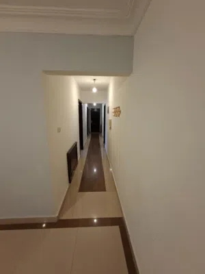 شقة فارغة للإيجار