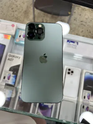 iPhone 13 Pro Max مستخدم حالة ممتازة