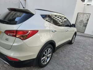 Hyundai Santa Fe 2014 GCC Specs – Clean ,Expat Driven ,single owner
