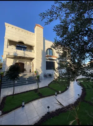 Villa for sale