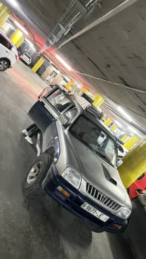 ماجنوم 2001  L200
