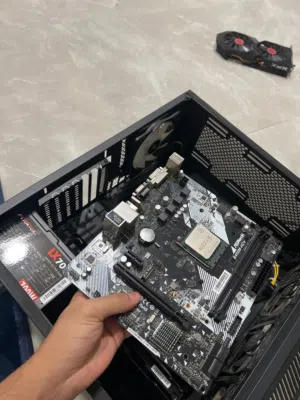 معالج مدمج من AMD