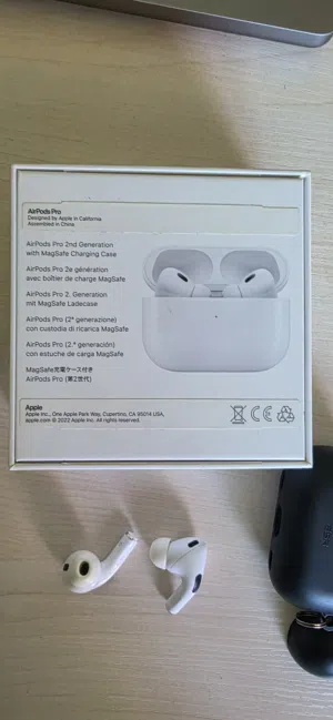 اصلية 100% Apple AirPods Pro (2nd generation) بحالة ممتازة الوصف: