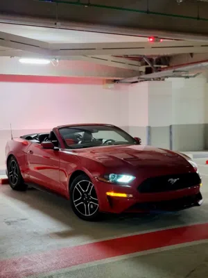 Ford mustang ecobost premium convertible
