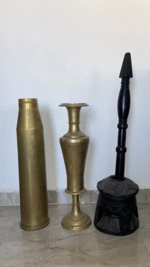 مهباش و ڤازا نحاس و منظر نحاس على شكل طلقة للبيع بسعر حرق