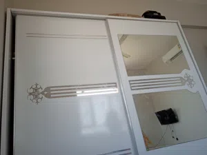 دولاب مع تسريحه 2 للبع