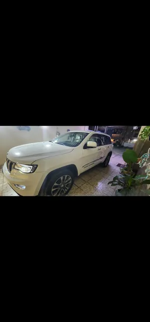 جيب جراند شيروكى Limited 2018