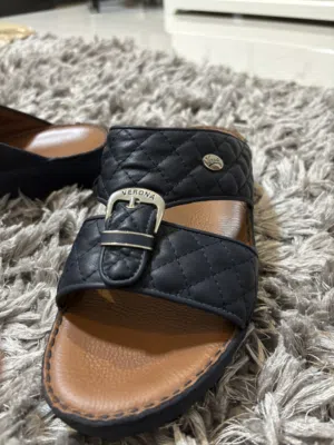 Slippers from Verona نعال من فيرونا