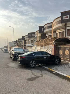 Used Nissan Altima in Basra