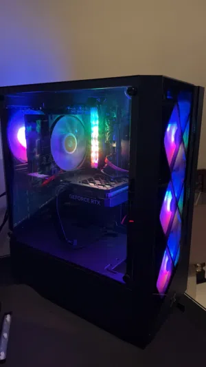 pc gaming  شبه جديد
