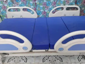 سرير المستشفى بالكهربا للبيع 3 مراحل