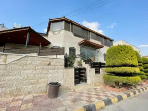 390 m2 5 Bedrooms Villa for Sale in Amman Shafa Badran