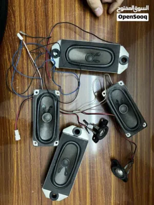 سماعات نظاف وشغالات كانو راكبين عشاشه سامسونج ونكسرت للبيع بسعر بلاااااش