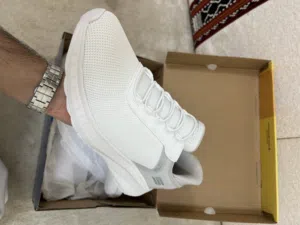 حذاء اسكيتشرز