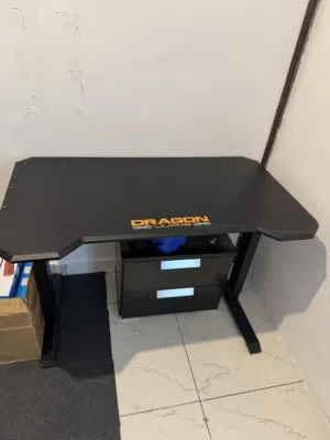 GAMING DESK