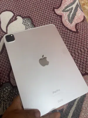 Apple iPad Pro 11 128 GB in Baghdad