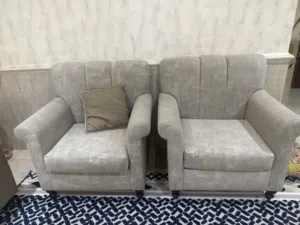 اثاث في حالة جيدة