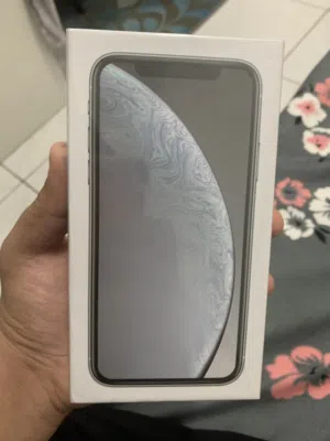 IPHONE XR BRAND NEW NEVER OPENED SEALED PACK 64 GB 1 BOX FOR 750 price is slightly negotiable