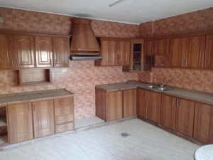 160 m2 3 Bedrooms Apartments for Rent in Zarqa Hay Shaker