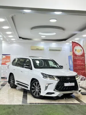 لكزس الدفع الرباعي LX570 2019 خليجي نظيف جداً