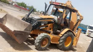 JCB Caterpillar MODEL:: 2003 engine gair pump tairs All it's okay A good Condition