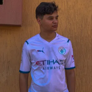 طاهر شلوف