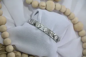 Bracelets . New4