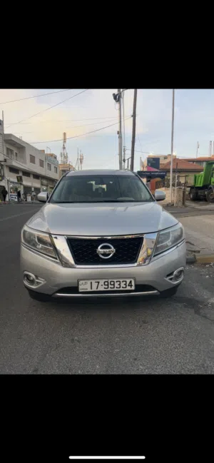Used Nissan Pathfinder in Amman