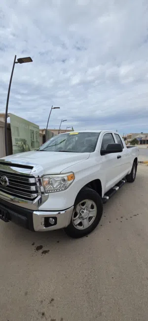 Used Toyota Tundra in Benghazi
