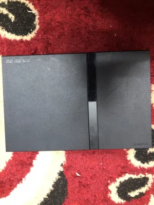 بلاستيشن تو بحالة جيدة بحالة جيدة للبيع مع 2 يد