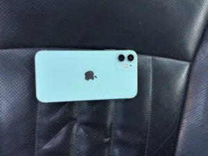 Apple iPhone 11 64 GB in Tripoli