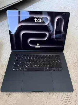 MacBook Air M4 15 inch 256GB 16GB RAM. With Apple Care Plus till 2028