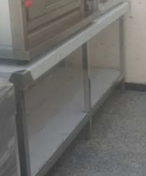 ميز سرفيز حديد لبيع قابل للتخزين