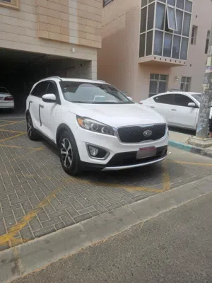 كيا سيرنتو موديل 2017 بحالة ممتازة من دون حوادث