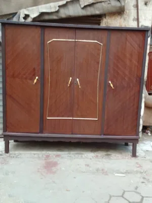 ماشاء اللھ والسعر لقطة دولاب 4درفة قوايم زان عرض 2متر وارتفاع 190سم وعمق 50سم للتواصل