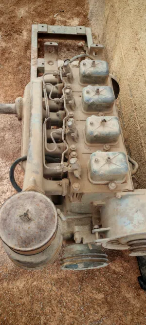 محرك لمبرديني سلانزي 4 بسطوني